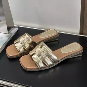 Low-heeled cool slippers women s summer new outer wear with skirt beach flip-flops 35 золотой