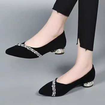 Low-heeled rhinestone pointed head thick heel shallow mouth single shoes women s 2025 spring new elegant matte ladyshoes black work shoes 35 чёрный