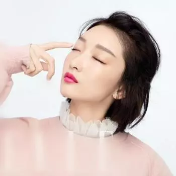 Ложный воротник с оборками и отделкой в виде грибка белый