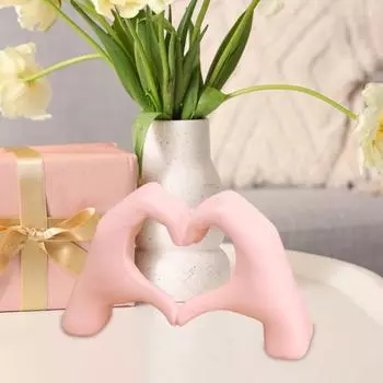 Любовь Сердце Рука Фигурка Сердцевидный Жест Статуя из Смолы Скульптура Домашний Офис Свадьба