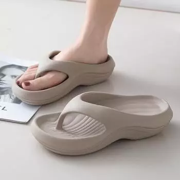 Lucyever Мягкие шлепанцы из ЭВА на платформе Женские пляжные нескользящие тапочки с толстой подошвой Ультралегкие женские шлепанцы с зажимом на носке 36-37 серый