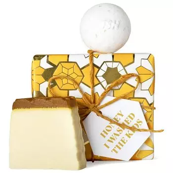 LUSH Honey Bee March Gift Honey Bee March Soap Butterball Bath Bomb Set Gift Shopper Included Time & (Соли для ванн)