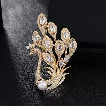 Luxury crystal peacock brooch women s high-end temperament Korean elegant corsage blazer pin accessories silk scarf buckle