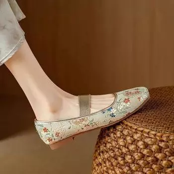 Luxury Embroidered Low Heels Square Head Flats Women Elegant minimalist shoes Fashionable versatile Summer new soft-soled shoes 35