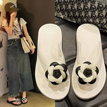 Luxury EVA Camellia Women s 2024 New Fashionable Slippers for Outwear Summer Beach Shoes Lightweight Pinch sandals 36-37 белый