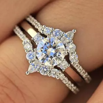 Luxury Exquisite Three-piece Ring, White Gold Inlaid Zircon Women s Diamond Ring, Simple and Creative Love Ring No. 6