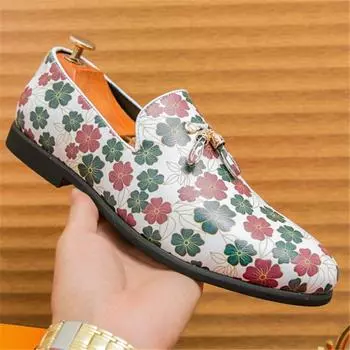 Luxury New Designer Men s Pointed Flower Tassels Patent Leather Shoes Male Casual Loafers Wedding Formal Dress Footwear 38