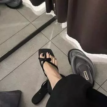 Роскошные сандалии с бантом, шлепанцы для женщин, летние сабо 2024 года, новые женские пляжные туфли с ремешком на щиколотке, повседневная обувь 35 чёрный