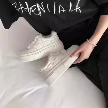 [+ LY] Goodbye 1.5 meters~ Leather thick-soled heightening muffin casual board shoes women s little white shoes 35