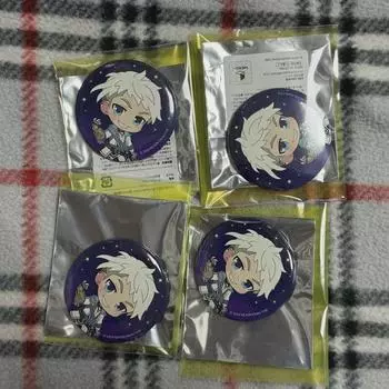 Mabinogi Merlin 4 Can Badges + 4 Can Badge Covers Set