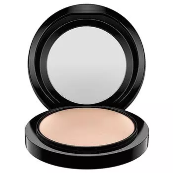 MAC Mineralize Skin Finish Natural, Medium, 1 ea