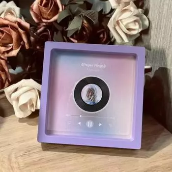 Магнит на холодильник с музыкальным альбомом певицы поп-музыки F