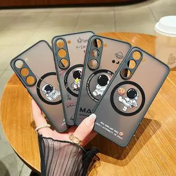 Магнитный корпус для ПК с астронавтом для Samsung Galaxy S24 S23 Plus S22 Ultra S21 серии A, матовый чехол для iPhone 15 14 11, ультратонкий чехол с мягким краем Samsung S23 красный/чёрный