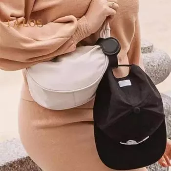 Магнитный зажим для шляпы из искусственной кожи Hands-Free Портативный многоцелевой дорожный рюкзак для сумок-багажников Держатель для кепки Магнитный крючок для хранения на отдыхе светло-коричневого