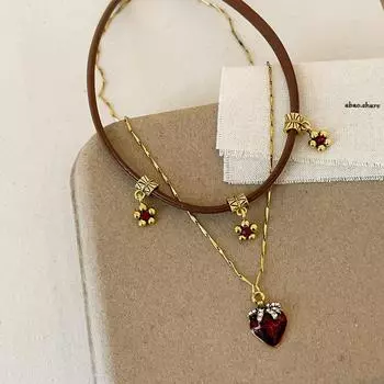 Maillard Brown Leather Strawberry Stacked Necklace Spice Girl Choker Sweet Cool Personality Versatile Neck Chain Collarbone Chain
