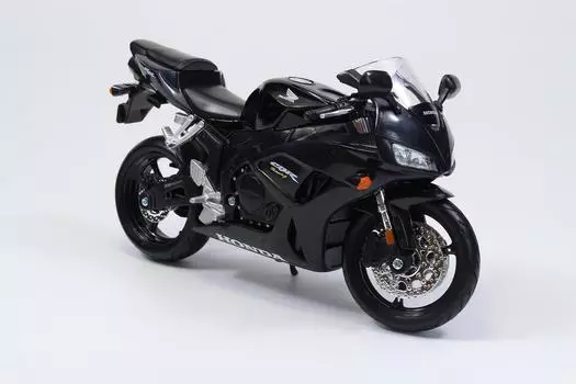Maisto Завершенный мотоцикл Honda CBR1000RR 1/12