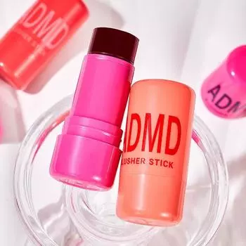 Makeup Romance Glow Glass Bead Moisture Cheek Touch Stick Glow Multi-Stick Cheek Coral Color, 1 шт.
