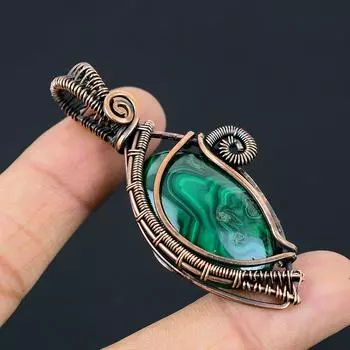 Малахитовый драгоценный камень Медная проволока Обертка ручной работы Кулон Ювелирный подарок для женщины 2.63 Inches зелёный