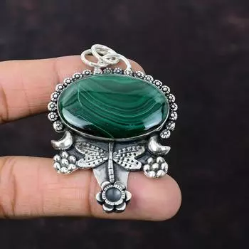 Малахитовый кулон из стерлингового серебра 925 пробы. Замечательные ювелирные изделия из драгоценных камней. Кулон ручной работы. Подвеска в виде стрекозы. Подарок для друга. Дизайнерские украшения.