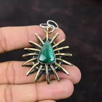 Малахитовый кулон Стерлингового серебра 925 пробы Драгоценный камень Ювелирные изделия ручной работы Позолоченный 18-каратный кулон Клетка Ювелирный подарок Подарок для жены Заявление ювелирные изделия
