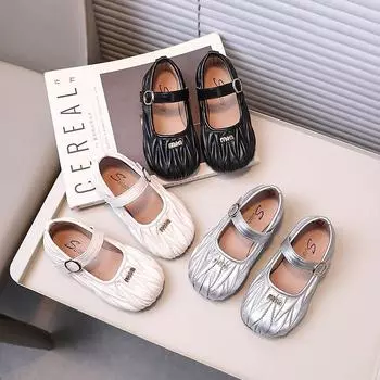 Маленькая ароматная кожаная обувь для девочек; весенне-осенние новые детские туфли с мягкой подошвой; серебряные туфли принцессы с мелким горлышком; 23 белый