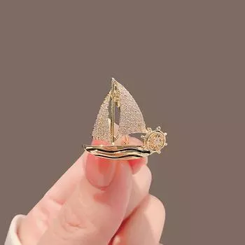 Маленькая брошь в виде парусника, значок мужественности высокого класса, гладкая парусная булавка, антибликовая пряжка, аксессуары для корсажа костюма