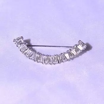 Маленькая булавка в виде улыбки, симпатичное смайликовое лицо, антибликовая пряжка, дизайн, маленькая брошь для женщин, украшение на шею, фиксированная маленькая булавка для женщин золотой