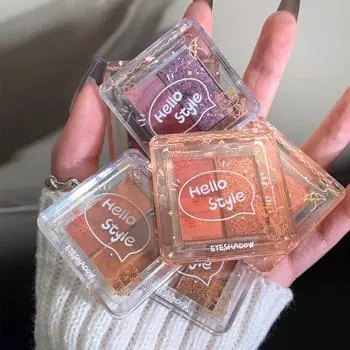 Маленькая и изысканная палитра теней для век, косметика, тонкие мерцающие перламутровые матовые тени для век с молоком и чаем.