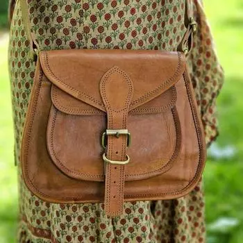 Маленькая коричневая кожаная сумка в деревенском стиле, Кожаная седельная сумка, Сумка в стиле бохо, Маленькая кожаная сумочка 9 x 11 x 9 in коричневый