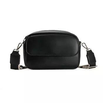 Маленькая квадратная сумка — это многофункциональная сумка для мобильного телефона, которую леди может носить через плечо. чёрный
