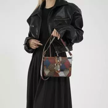 Маленькая квадратная сумка чистого цвета, универсальная сумка через плечо, простая женская сумка (20cm<Max Length<30cm)