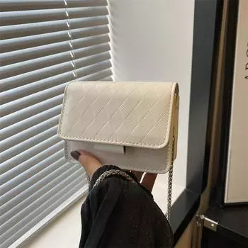 Маленькая квадратная сумка, летняя женская сумка 2024 года, новая женская сумка подмышку, повседневная ретро-простая модная сумка через плечо чёрный