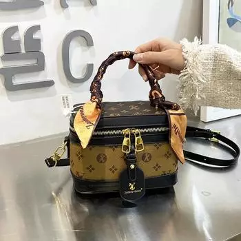 Маленькая квадратная женская сумка через плечо, винтажная сумка-мессенджер, большой вместительный рюкзак с принтом из полиуретана, французская мода, высококачественный ремешок