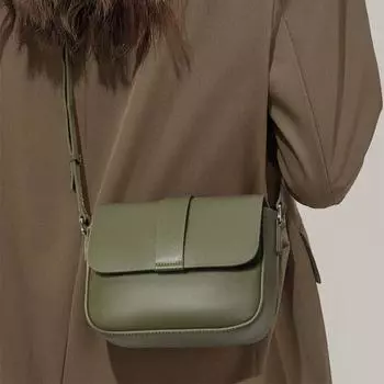 Маленькая квадратная женская сумка, новая модная осенняя женская сумка, сумка через плечо, модная и универсальная женская сумка из мягкой кожи