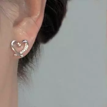 Маленькая любовь противомоскитная спираль ушной зажим для поездок на работу маленькое и универсальное украшение для ушей без прокалывания ушей
