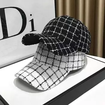 Маленькая парфюмированная бейсболка женская маленькая клетчатая белая шляпа 2024 года новая солнцезащитная шляпа с сетчатым красным жестким верхом шляпа с язычком утки 54-59cm
