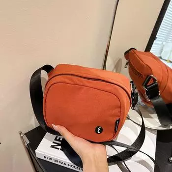 Маленькая сумка через плечо, модная брендовая сумка на одно плечо, модная маленькая сумка через плечо, женский студенческий рюкзак, повседневная персонализированная сумка для мобильного телефона 20x8x15cm чёрный
