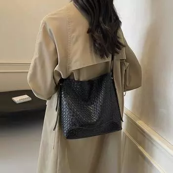 Маленькая сумка в стиле ретро для женщин 2024 года, осень-зима, новая сумка через плечо, модная иностранная сумка-мессенджер через плечо для поездок на работу хаки