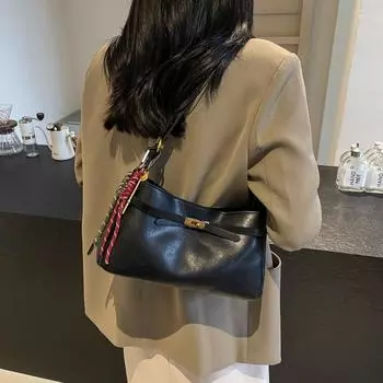 Маленькая сумка в стиле ретро для женщин 2024 года, новая осенне-зимняя универсальная сумка-мессенджер для поездок на работу, сумка на одно плечо, сумка через подмышку, прилив чёрный