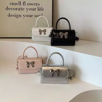 Маленькая сумка, женская сумка через плечо, модная мини-сумка, маленькая квадратная сумка. Bag with shoulder straps чёрный