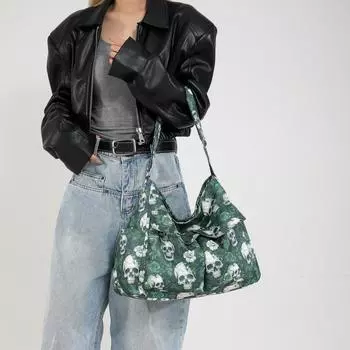 Маленькая свежая и вместительная женская повседневная сумка через плечо 2024 года, новая повседневная модная персонализированная простая сумка через плечо чёрный