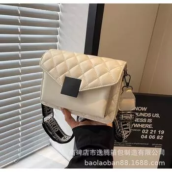 Маленькая трендовая сумка, женская сумка в иностранном стиле 2024 года, новая модная сумка-мессенджер, сумка-мессенджер в стиле знаменитостей из Интернета с бриллиантами чёрный