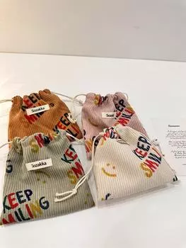 Маленькая вельветовая сумка на шнурке — пылезащитное хранилище для ювелирных изделий и мелочей для студентов Corduroy letters коричневый