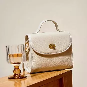 Маленькая винтажная коричневая квадратная сумка для женщин, первый слой кожи, роскошные кожаные сумки через плечо, повседневная сумка