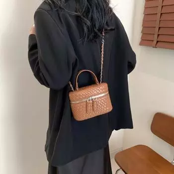 Маленькая женская сумка 2024 года, новая летняя универсальная сумка-мессенджер, текстура, корейская переносная сумка-ведро для женщин чёрный