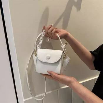 Маленькая женская сумка 2024 года, весна, новый иностранный стиль, простая сумка через плечо, мода этого года, популярная сумка-мессенджер, маленькая квадратная женская сумка золотой