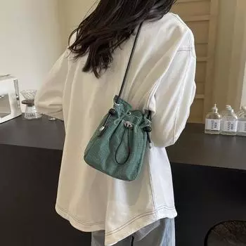 Маленькая женская сумка через плечо для мобильного телефона чёрный