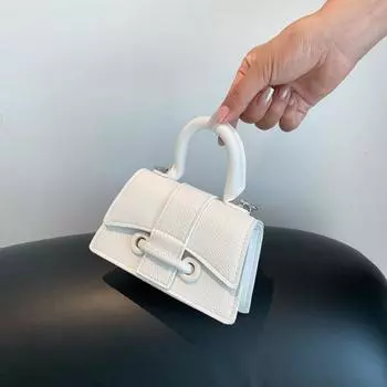 Маленькая женская сумка через плечо во французской нише в 2023 году, модная и большая вместительная маленькая квадратная сумка весна/лето, универсальная сумка через плечо