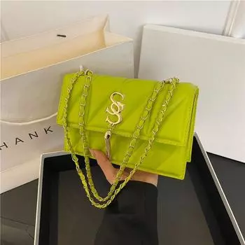 Маленькая женская сумка на цепочке 2024 года, летняя новая сумка через плечо, универсальная сумка для поездок на работу в иностранном стиле, женская сумка с бахромой чёрный