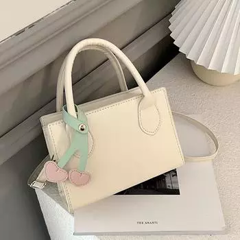 Маленькая женская сумка в иностранном стиле 2024 года, весна-лето, новая модная сумка через плечо, простая фактура, повседневная, портативная, маленькая квадратная сумка зелёный